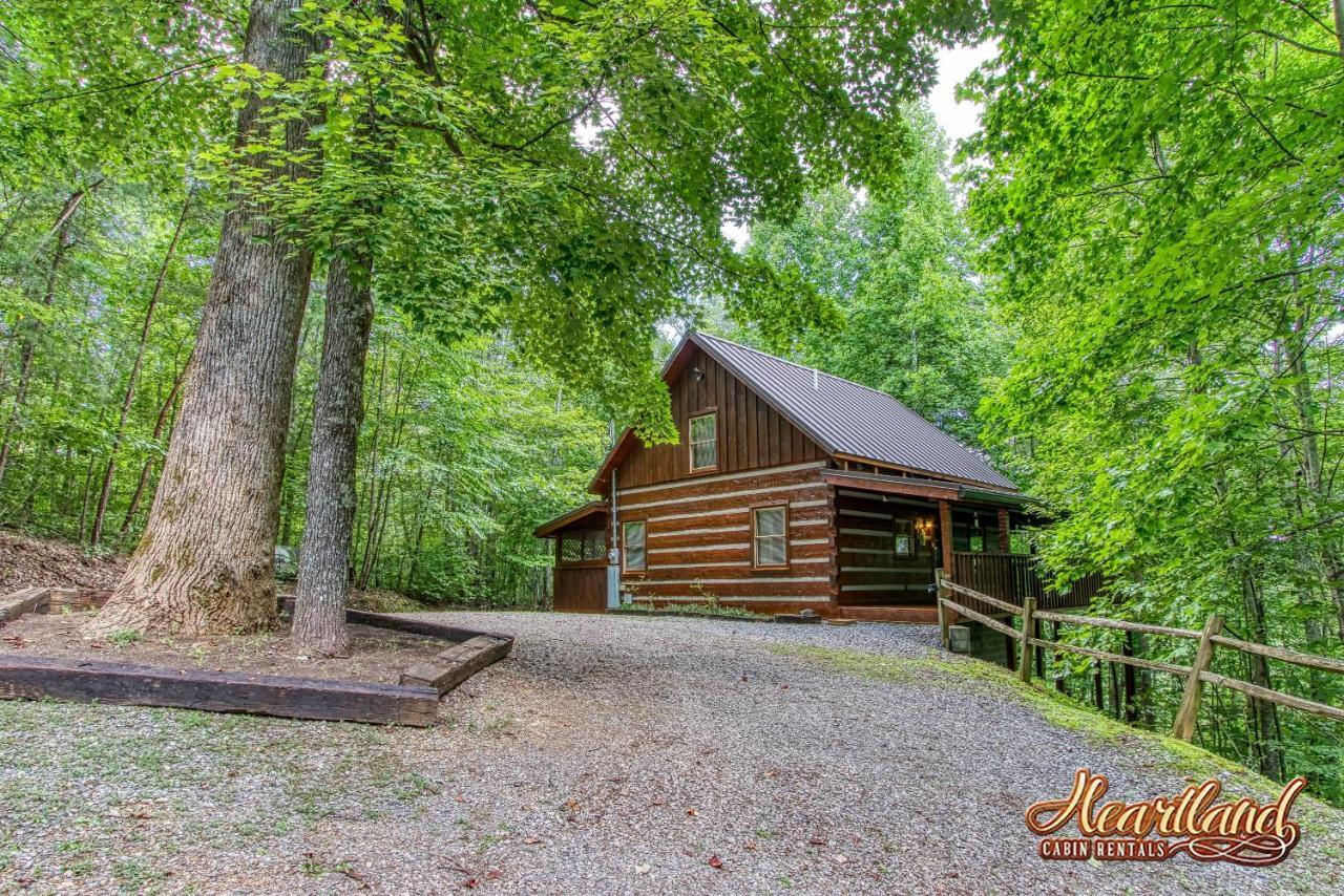 Cozy Mountain Hideaway Villa Gatlinburg Bagian luar foto
