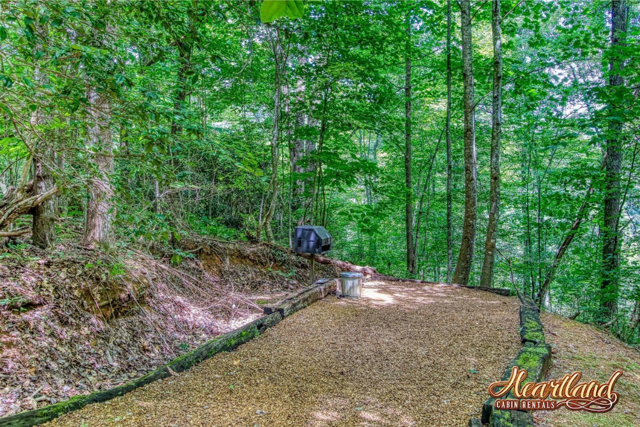 Cozy Mountain Hideaway Villa Gatlinburg Bagian luar foto
